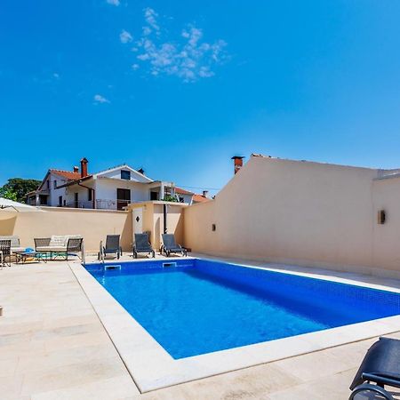 Villa Queen Jelena Galizana Экстерьер фото